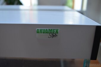 Prodám akvárium s osvětlením, krytem a technikou - 5
