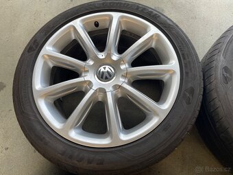 VW Passat B8 235/45/18 , 5x112 - 5