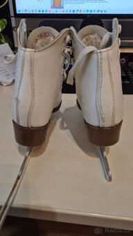 Prodám dívčí krasoblusařské brusle Botas Peggy vel. 28 - 5