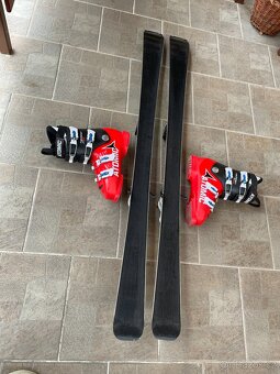 Lyže 140 cm + lyžáky 38-39. Použité jeden týden. - 5