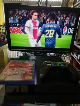 Playstation 4 500Gb, ovladač, hra Fifa 2020 - 5