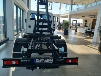 NOVÉ FUSO CANTER + NOSIČ KONTEJNERU 5T - 5
