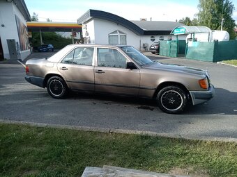Mercedes W 124 - 5