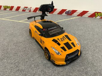 RC drift auto 3racing Sakura D6 - 5