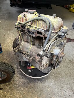 Motor Renault R8 - 5