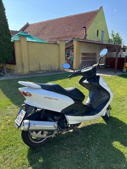 Skútr Yamaha Majesty 125 - 5