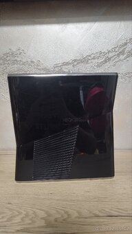 Xbox 360 Slim lesklá - 5