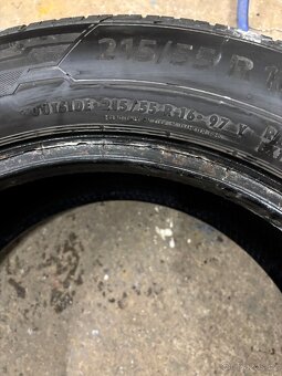Gumy BARUM Bravuris 5 215/55 R16 - 5
