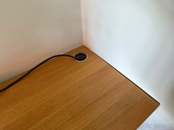 Dubová policová skříň na míru vyrobená PRAHA - 5