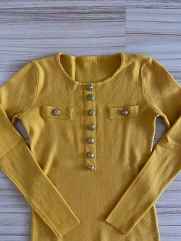 Hezký dámský svetr se zlatým zdobením - S/M - 5