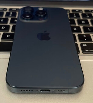 iPhone 15 pro / 128 gb - 5