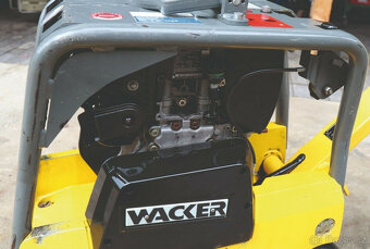 Vibrační deska Wacker Neuson DPU 2560 H-TS ve velmi dobrém s - 5