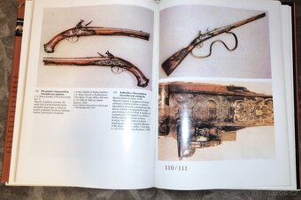 Kniha Vzácné zbraně a zbroj - Naše vojsko. - 5