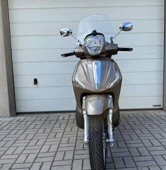 Piaggio Beverly 125i, cz doklady, velice hezká - 5