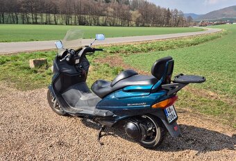Suzuki Burgman AN 250 - 5