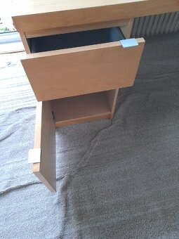 Daruji velky psací stůl ikea - 5