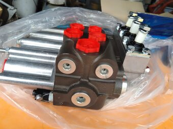 Hydraulický rozvádzač R80-4/1-222 - 5