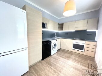 Pronájem bytu 2+kk v Olomouci, 1. patro, Olomouc, Tř. Míru - - 5