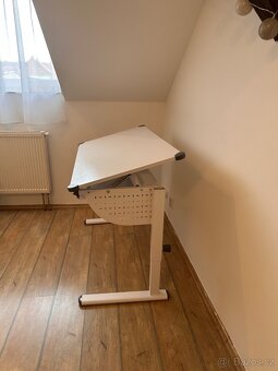 Dětský psací stůl - 5