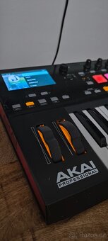 AKAI ADVANCE 25 - 5