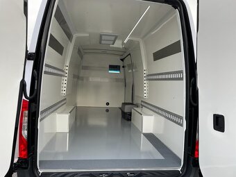 MB Sprinter 319, 3l, 6V , 69 878 km. - 5