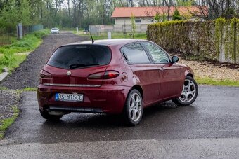 Alfa Romeo 147 1.6 T.S. Progression - 5