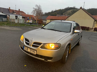 Nissan Almera 1.5i - 5