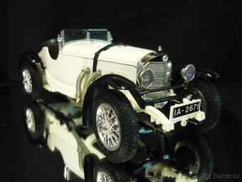 Mercedes Benz SSK bíločerný Bburago 1/18 - 5