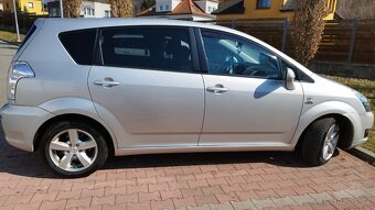 Prodam toyota corolla verso - 5