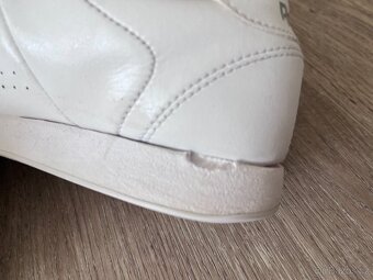 Tenisky na aerobik, zn.Reebok, vel.37,5 - 5