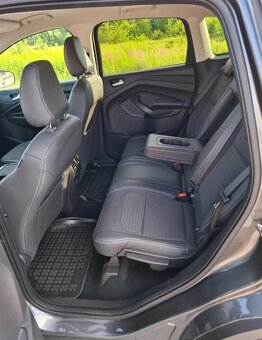 Ford Kuga 1.5 EcoBoost 2x4 Titanium - 5