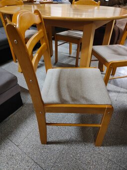 Jídelní set - oválný stůl + 4 židle - 5