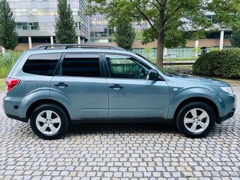 SUBARU FORESTER 2.0i 4x4 AUT TAŽNÉ SERVISKA - 5