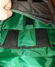 BRAŠNA - NOVÁ V OR. OBALU, velikost cca 35 x 33 x 5 cm - 5