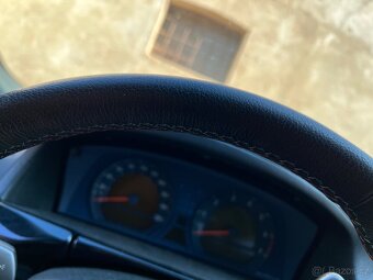 Volant BMW M5 E60 vymena - 5