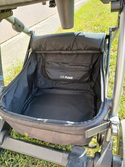 Kombinovaný kočár Baby Design Husky s příslušenstvím - 5