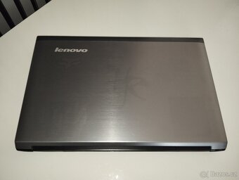 Lenovo V570c - 5