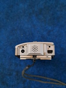 OLYMPUS SP-700 - 5