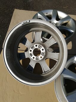 BMW 8x18 ET30 5x120 F10 F12 F06GT Styling 330 6790176 - 5