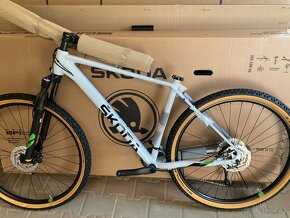 NOVÉ jízdní MTB kolo Škoda - velikost M - 5