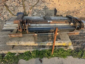 Hydraulické čela Dholandia, BAR, MBB Palfinger vše na 24V - 5