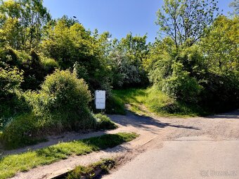 Pozemek určený k výstavbě RD ve Škvorci - 5