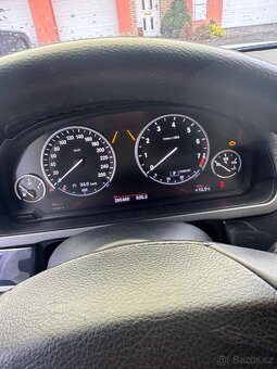 BMW 740i - 5