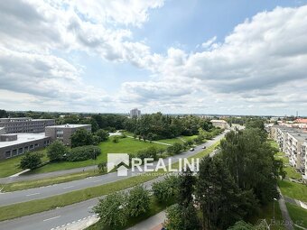 Pronájem bytu 1+kk, o výměře 31 m2 se zasklenou lodžií v Ka - 5