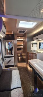 180PS 4místa 3,5t automat Mobilvetta kea i86 tažné 2t - VIP - 5