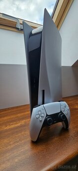 PlayStation 5 + ovladač - 5