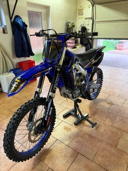 Yamaha YZF 450 - 5