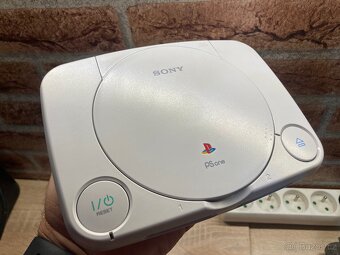 SONY PLAYSTATION 1 ONE. - 5