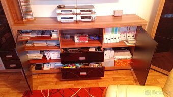 Sestava skříní nábytku do obýváku - 5