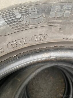 205/60 R16 92H Michelin 4x4mm dot4419 Letní - 5